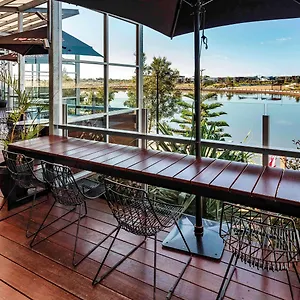 Hotel Mercure Sunshine Coast, Kawana Waters